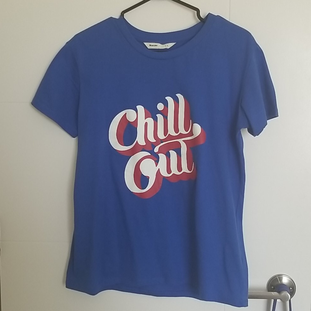 Brand new "Chill out" T-shirt from Bluenotes